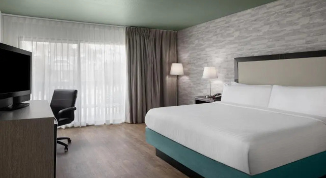 Номер Standard с видом на бассейн Carlsbad by the Sea Hotel