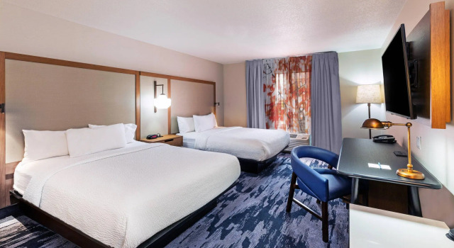 Четырёхместный номер Standard Fairfield Inn & Suites Tulsa Downtown Arts District
