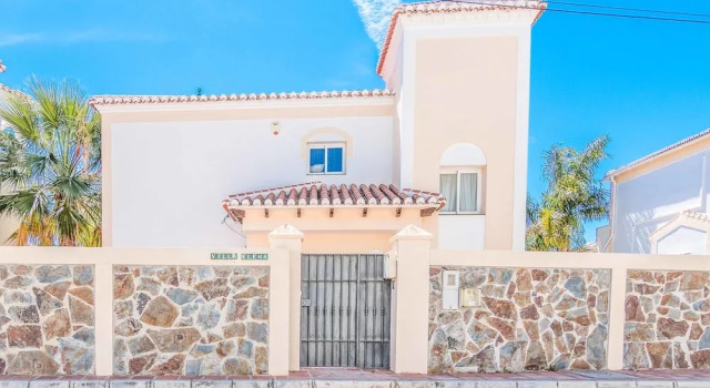 Villa Elena, Prenota Villa Hotel SPA a Axarquía, SPA