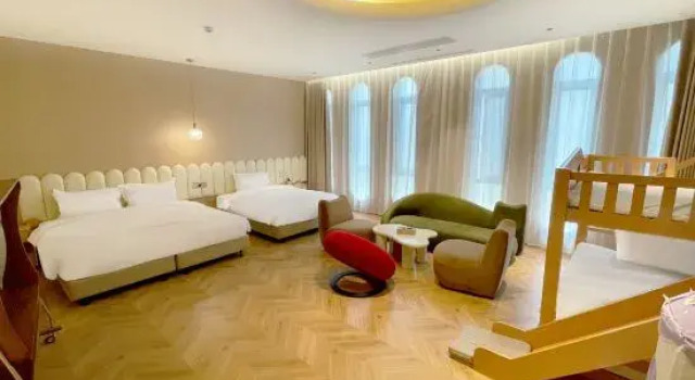 Люкс Deluxe Yishu Waterfront Hotel