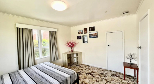 Entire House in Sylvia Park, Central Auckland