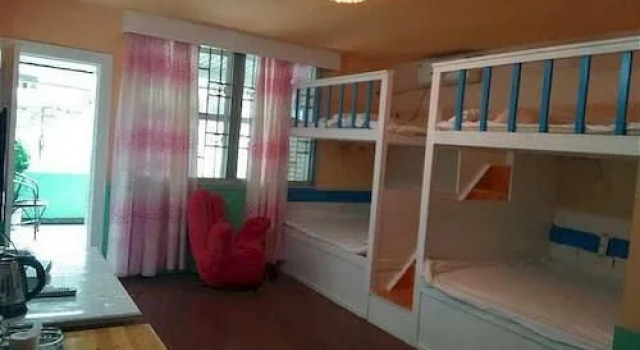 Yangshuo Xijie Tianranju Hotel, Prenota Hotel Yangshuo Guangxi