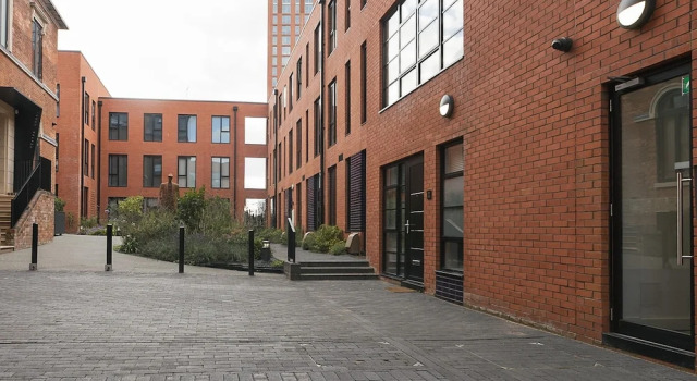 Modern 1-bed in Birmingham's Jewellery Quarter, Забронировать Отель Отели Англии 3 звезды, 3*