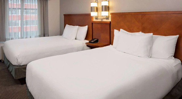 Hyatt Place Pittsburgh North Shore, Забронировать Отель Отели Питтсбурга с парковкой, рядом с Pittsburgh City Hall, Парковка