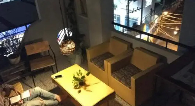 F5 House, Забронировать Отель Отели Хошимина с парковкой, рядом с Зоопарк и ботанический сад Хошимина, Парковка