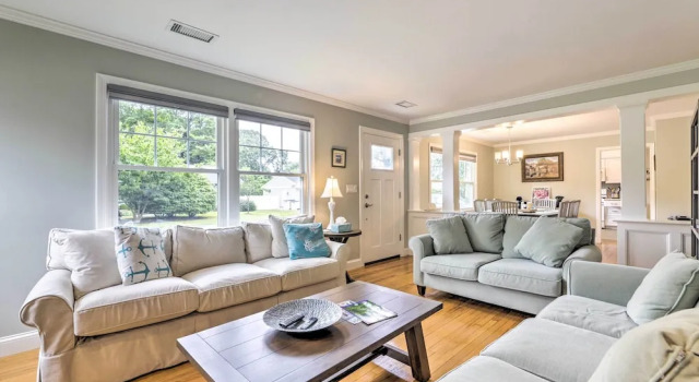 Коттедж Charming Old Saybrook Cottage < 1 Mi to Beach
