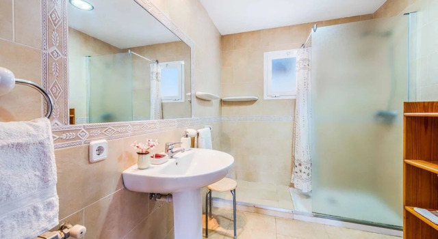Вилла Villa - 3 Bedrooms with Pool and WiFi - 108764