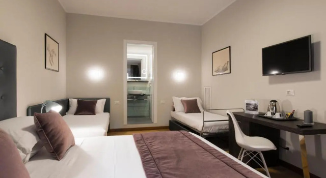 Полулюкс Vittoriano Suite