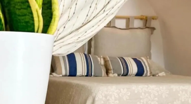 Santorini Cave Escape in Oia w Patio, Забронировать Апартаменты/квартира Апартаменты Финикия, Апартаменты/квартира