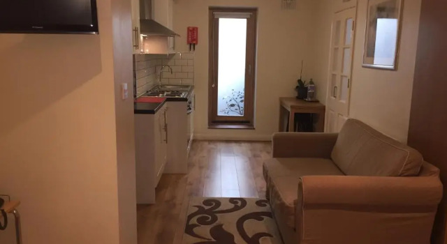 Студия Lyall Apartment Hotel