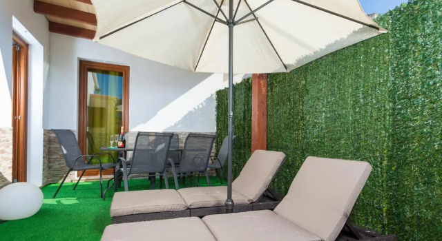 Апартаменты Mafloras Luxury Beach Apartment