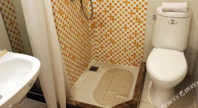 Home Inn Baicheng Shimin Square, Book Hotel Baicheng Jilin