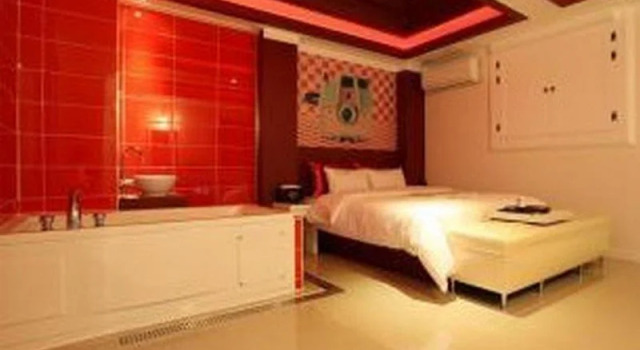 One Night Two Days Hotel, Забронировать Отель Сувон Кёнгидо, рядом с Hyowon Park