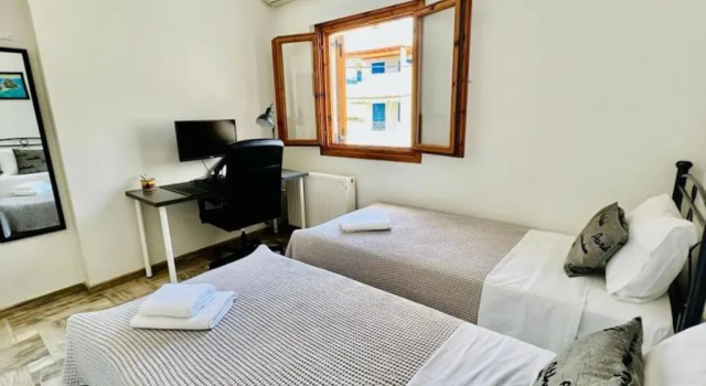 Chrysa's Dream - Dreamy Sea View at Spacious 3BR Apt in Porto Cheli, Prenota Hotel Hotel a Peloponneso con parcheggio, Parcheggio