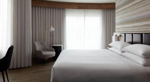 Номер Standard Marriott Quebec City Downtown