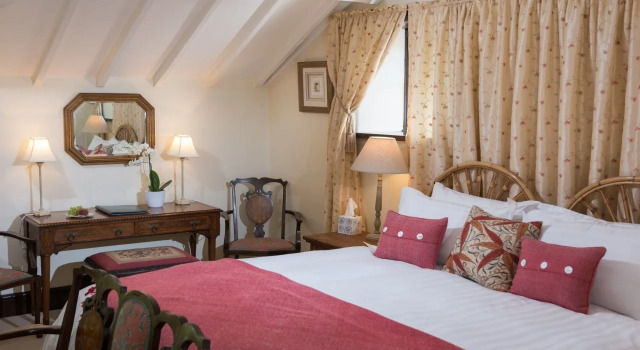SummerHouse Bed & Breakfast, Забронировать Отель Отели Англии с бассейном, Бассейн