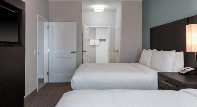 Четырёхместная студия Residence Inn by Marriott St Louis Clayton