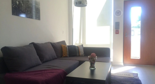 Elite Suites 1 Bedroom Townhouse Condo offered by Short Term Stays, Varaa Hotelli Toronto 