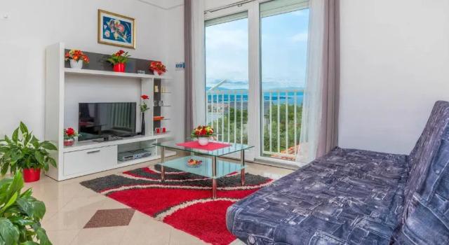 Apartments Kremenici