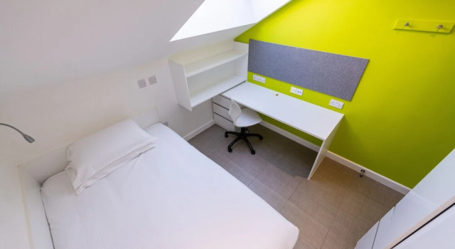 Шестиместные апартаменты с 2 комнатами University of Bath City Accommodation