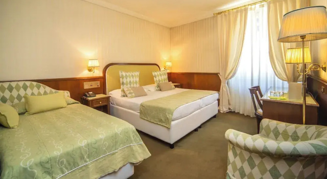 Трёхместный семейный номер Standard Grand Hotel Bastiani