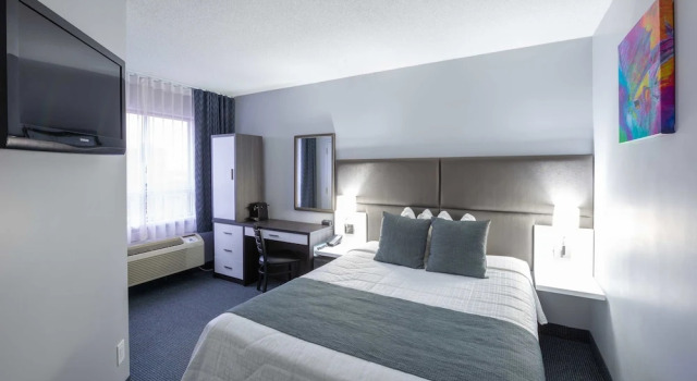 Двухместный люкс Travelodge by Wyndham Montreal Centre