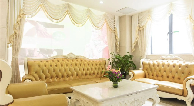 Vienna Hotel Zhanjiang Haibin Avenue Branch