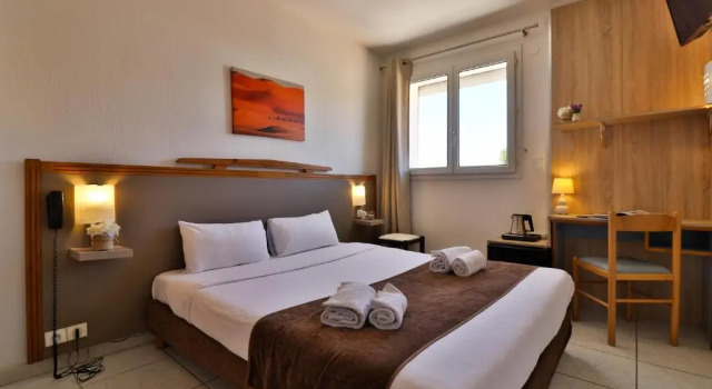 Номер Comfort Hôtel de la Mer