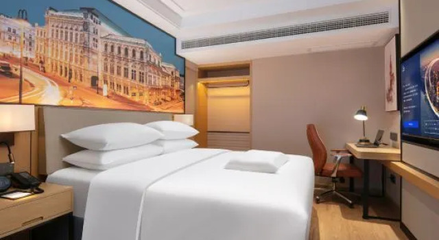 Люкс Vienna International Hotel · Yi Yang City University Branch