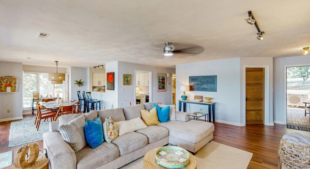 Another Tequila Sunrise - Lakefront Condo W/breathtaking Views & Wheelchair Accessibility, Reserva ahora Apartamento Moneta Virginia