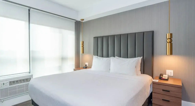 Двухместный люкс Standard Sandman Signature Sherwood Park Hotel