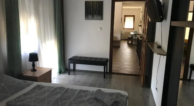 Апартаменты с 3 комнатами Márta Apartman