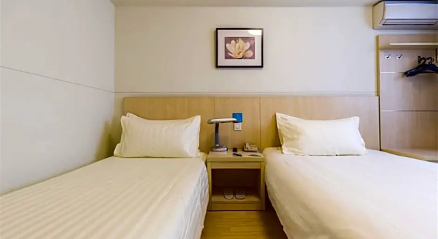 Двухместный номер Standard Jinjiang Inn Jinan Quancheng Road
