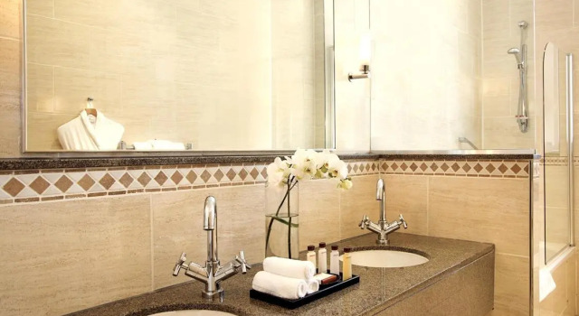 Двухместный люкс c 1 комнатой The Caledonian Edinburgh, Curio Collection by Hilton