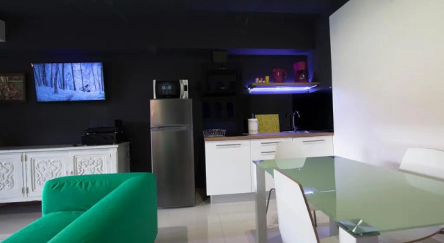 Апартаменты Superior c 1 комнатой с видом на бассейн BASIC MANSION plus with swimming pool & free parking