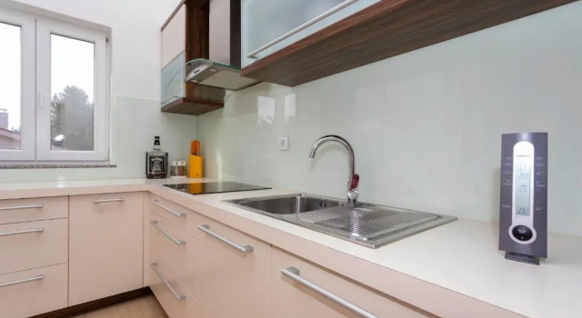 Апартаменты Seafront Apartment Soline With Seaview