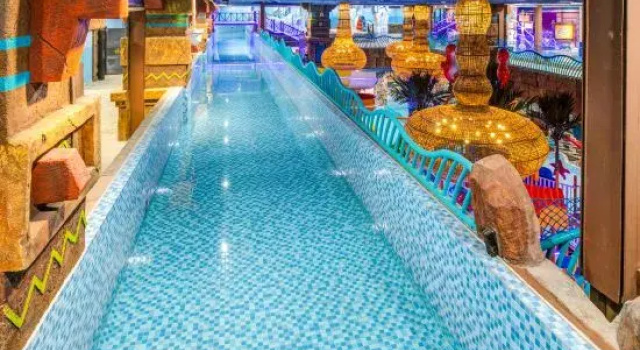Yinhe Happy World Hotel