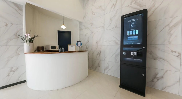 Boutique Hotel Super Rocket, Забронировать Бутик-отель Чинджу Кёнсан-Намдо