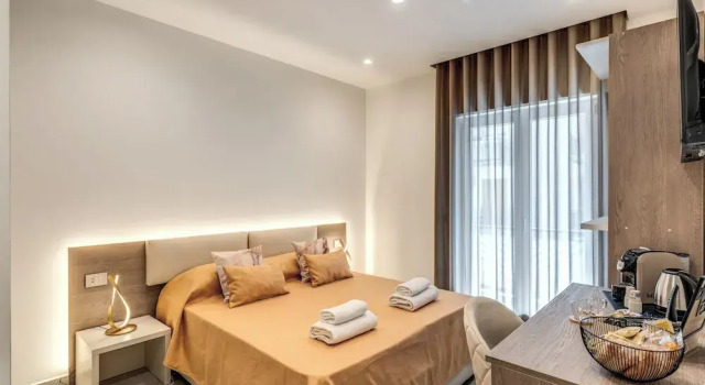 Номер Standard с балконом Welcome Inn Napoli Rooms, private bathrooms