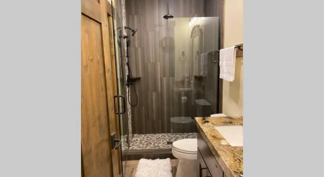 Yellowstone Crossing Lodge