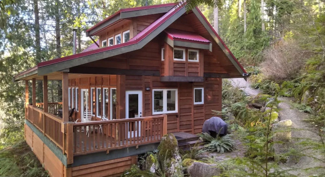 The Cabin at Moon Dance, Buchen Sie Ferienhaus Madeira Park Pender Harbour