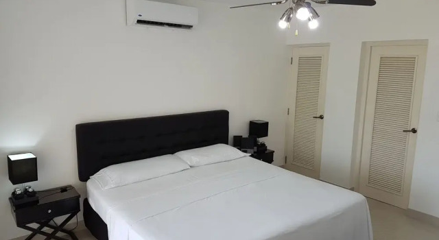 Hostal Doña Amalia Cuba, Book Hotel Havana Ciudad de La Habana Province