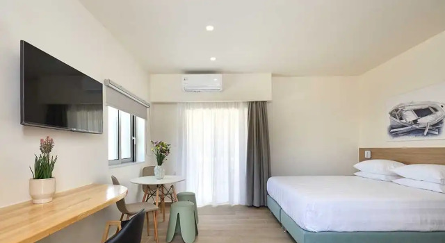Полулюкс Villaggio Mare Suites