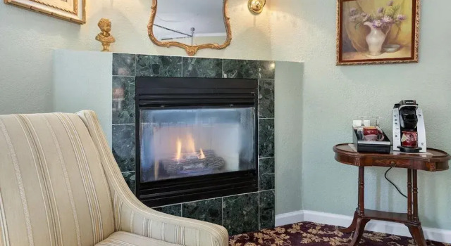 Номер Standard с видом на сад Candlelight Inn Napa Valley