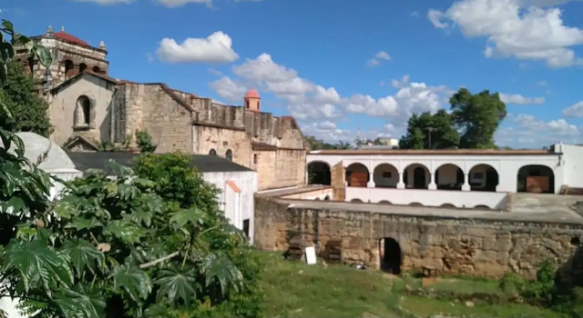 Hostal Arboleda, Colonial Zone, Santo Domingo, Забронировать Дом для отпуска Коттеджи Санто-Доминго, рядом с Alcazar de Colon, Коттедж