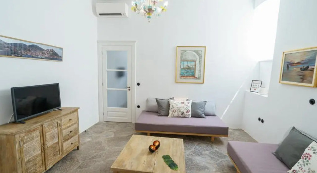LIVIN HYDRA 1 -Luxury Apartments, Book Apartment Hotels in Hydra with a Pool, Swimming Pool