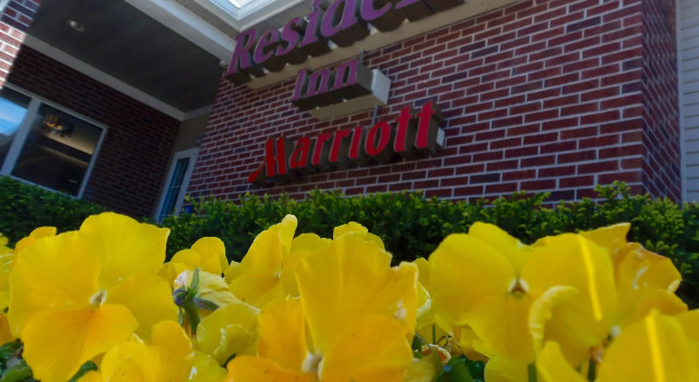Residence Inn by Marriott Indianapolis Airport, Rezerwuj Hotel Hotele w Indianapolis z basenem, Basen