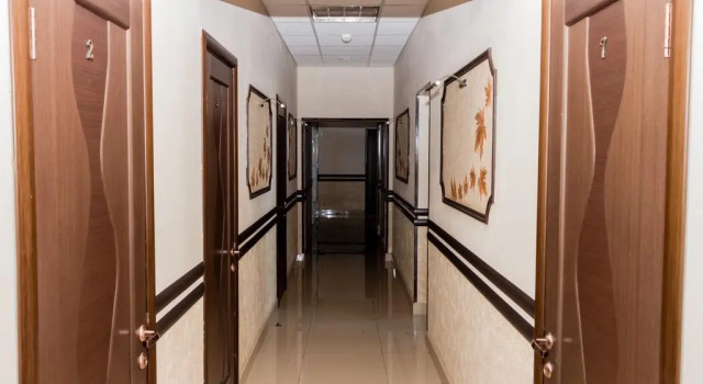 Provintsiya, Prenota Hotel  