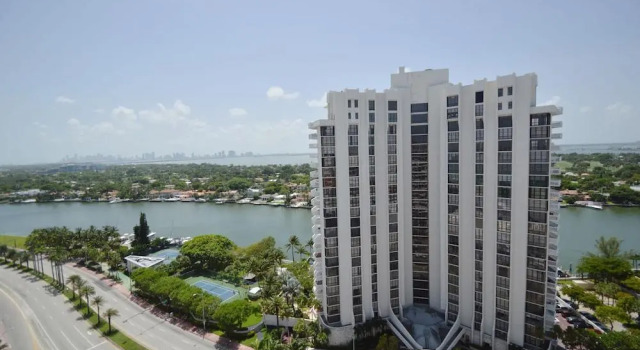 Deluxe Apartments by Design Suites, Varaa Huoneisto Hotellit Miami Beach uima-altaalla, Uima-allas
