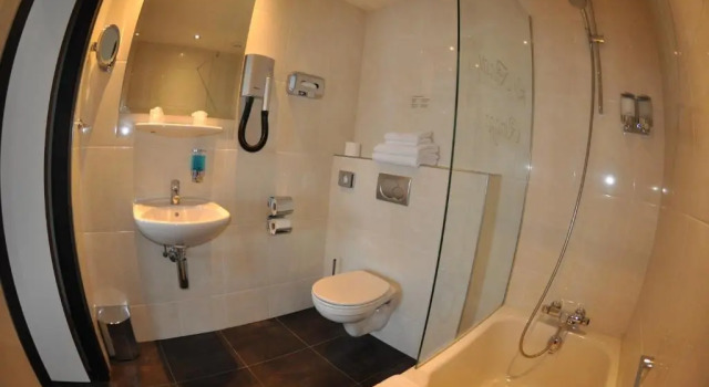 Двухместный номер Economy Hotel Le Beau Rivage